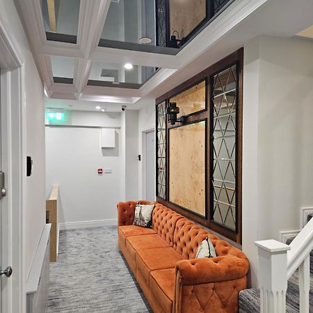B53 Accommodation เมย์นูท ภายนอก รูปภาพ