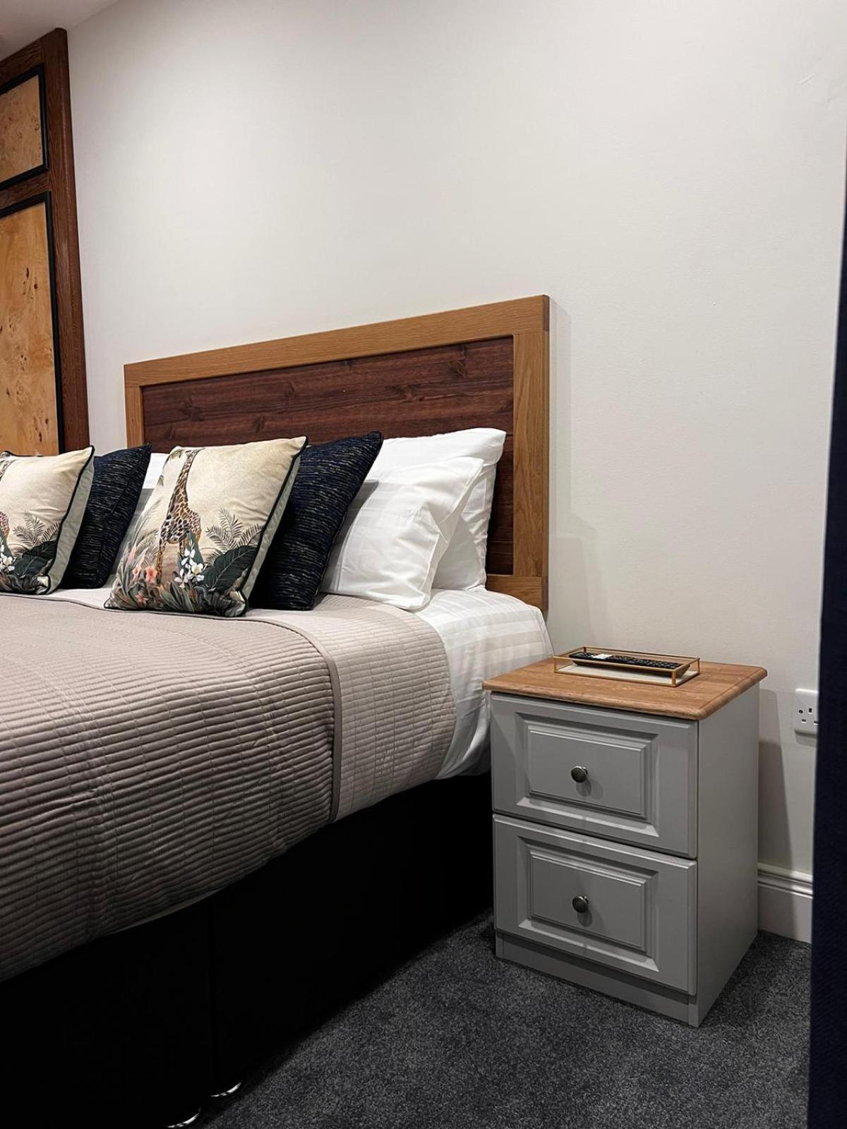 B53 Accommodation เมย์นูท ภายนอก รูปภาพ